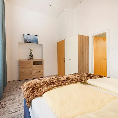 Oda ve Kahvaltı Bristol 3*