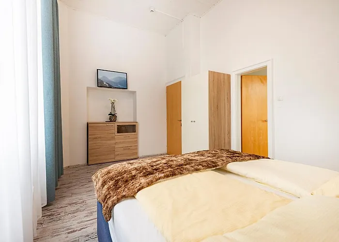 Bed & Breakfast Bristol 3*