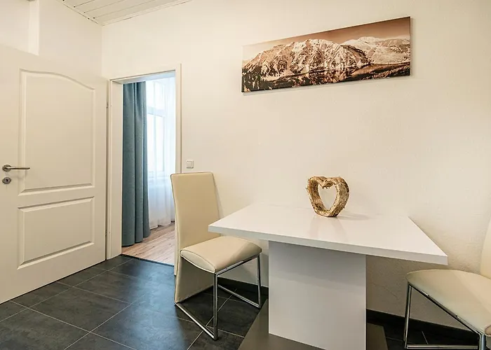 Bed & Breakfast Bristol 3*